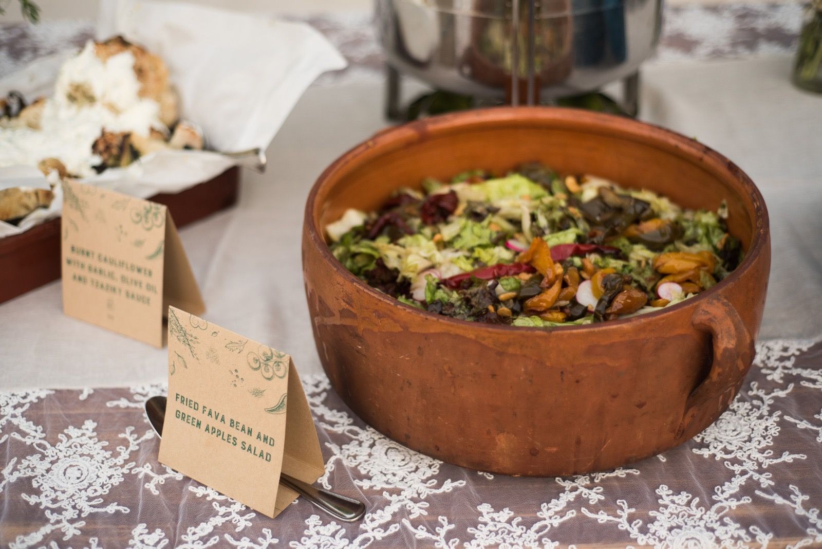 Salada de favas e maçã verde